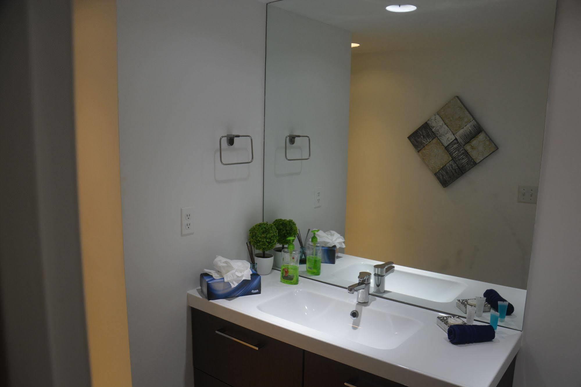 Apartments At Sian Residences Холандейл Бийч Екстериор снимка